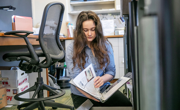 Natalie Black '26 researches local history in Saratoga Springs Public Library